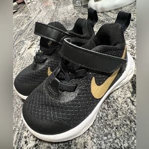 Nike toddler 5c shoes